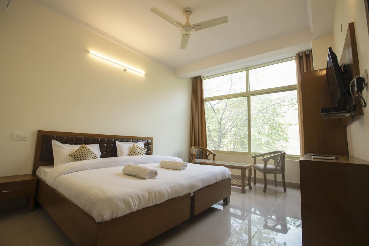 Hotel Grace Ganga By Oscenox-Hotel In Rishikesh Tapovan ภายนอก รูปภาพ