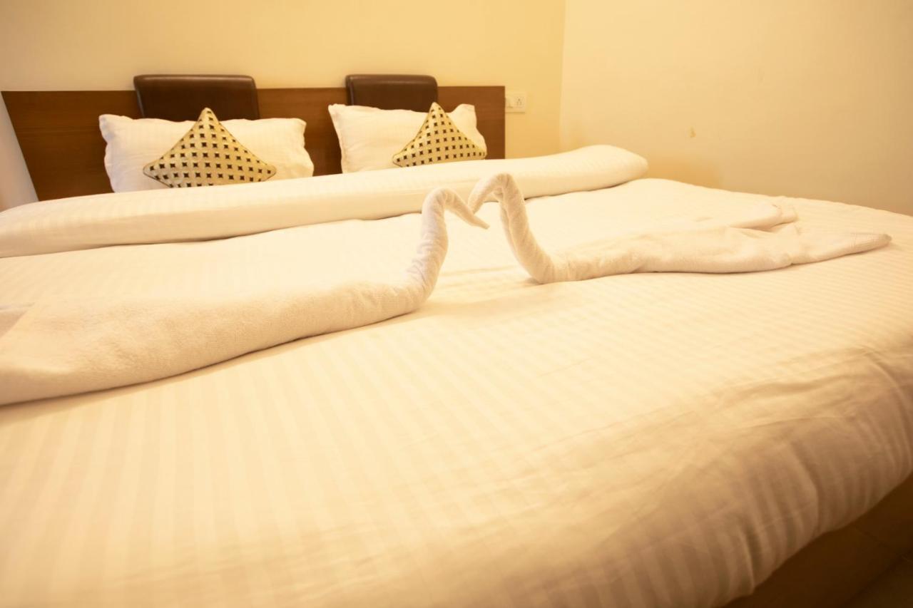 Hotel Grace Ganga By Oscenox-Hotel In Rishikesh Tapovan ภายนอก รูปภาพ