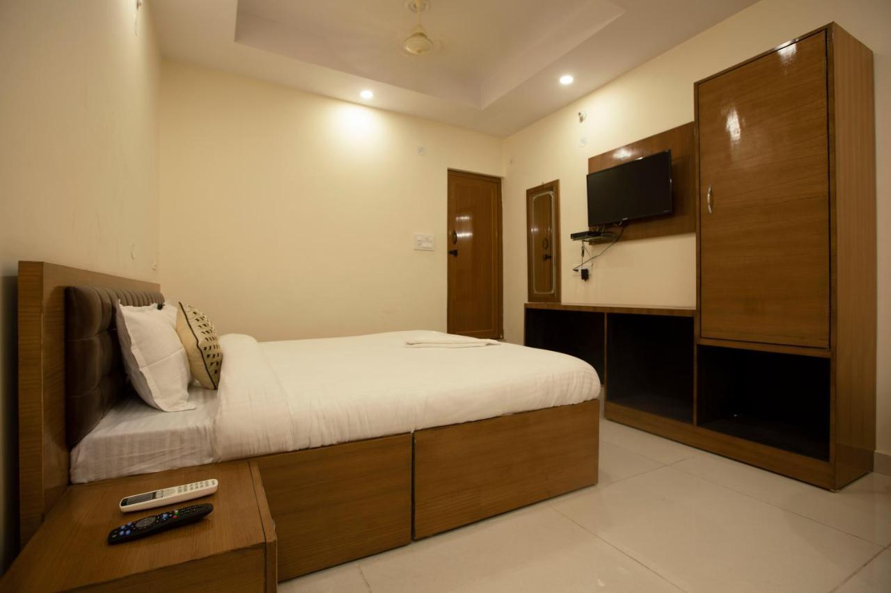 Hotel Grace Ganga By Oscenox-Hotel In Rishikesh Tapovan ภายนอก รูปภาพ